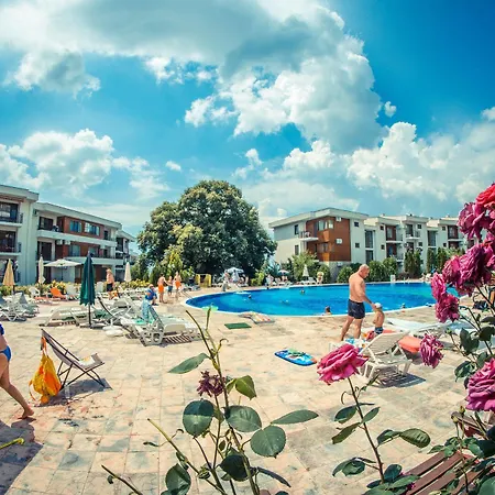 Messambria Noks Apartament *